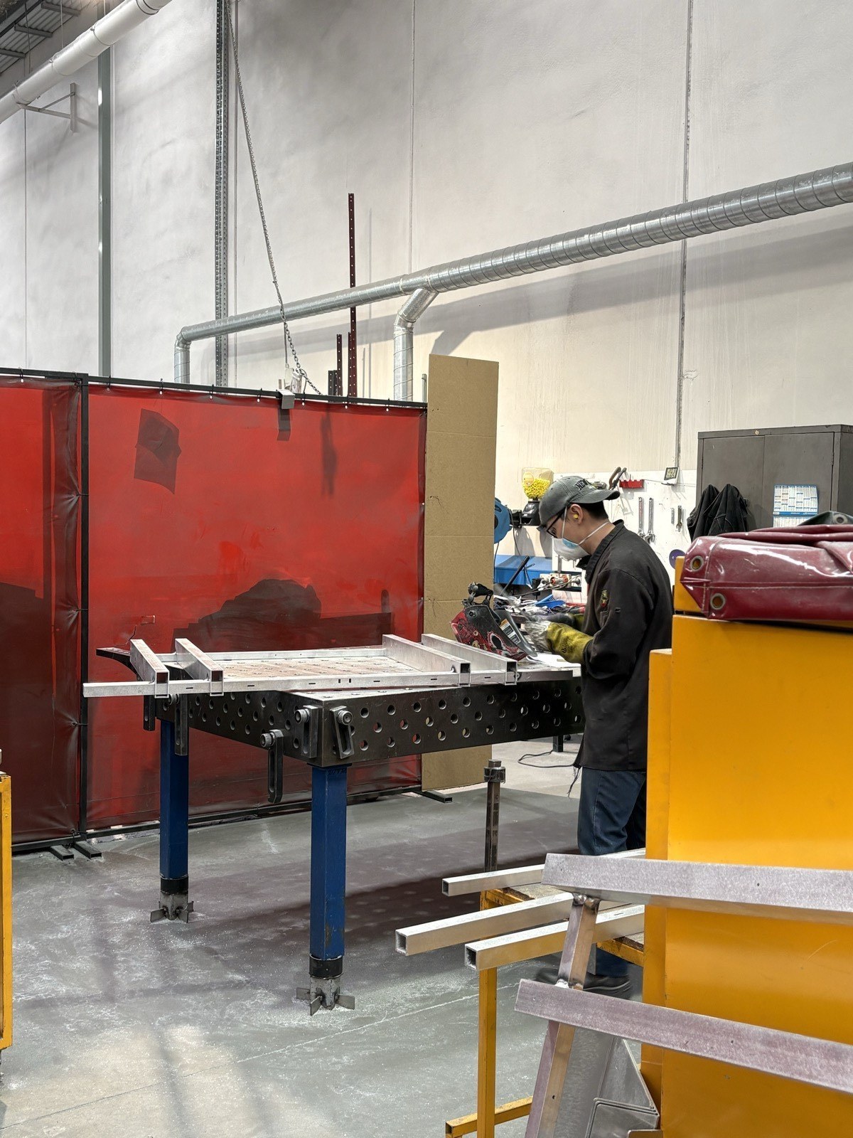 Westberg welding bay with fabrication fixture table